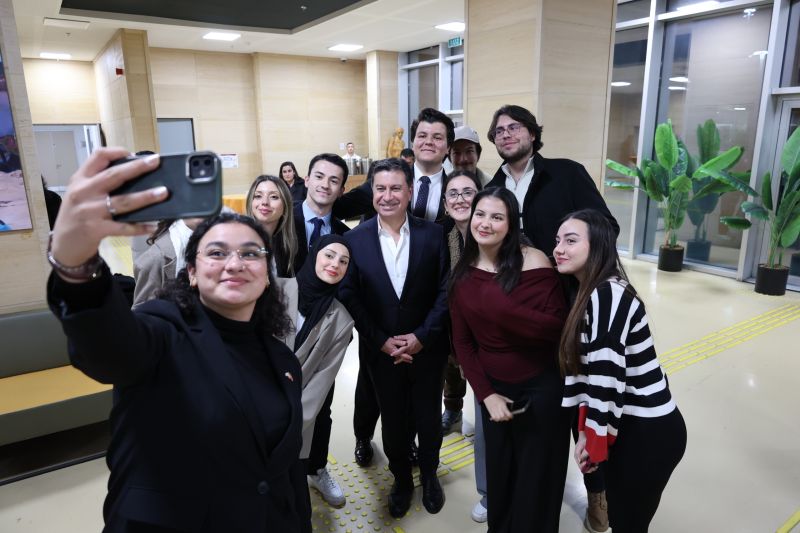 Başkan Aras: “Gençlerden Gelen Her Fikri Desteklemeye Hazırız”