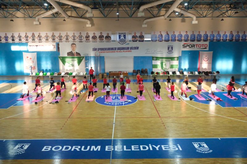 2025’i Pilates ve Yoga ile Uğurladılar