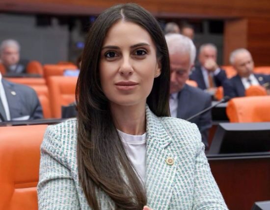 Gizem Özcan’dan Sağlık Bakanı’na Soru?