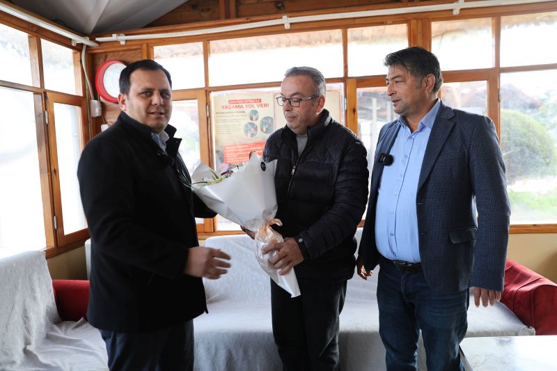 Başkan Durmuş’tan Duyarlı Şoföre Hediye Çeki