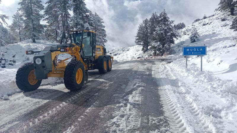 Muğla’da Karla Mücadele Aralıksız Devam Ediyor