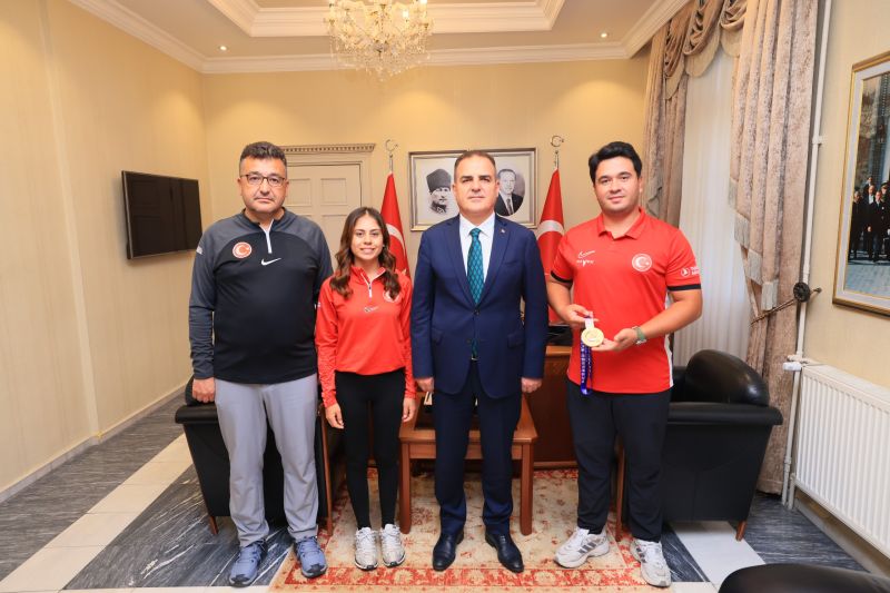 Muğla Valisi Dr. İdris Akbıyık’dan Muğlalı Okçumuz Emircan Haney’e Destek Çağrısı