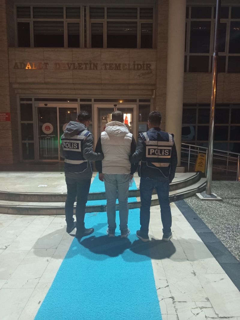 Dini Değerlere Hakaret Ettiği İddia Edilen Kişi Tutuklandı