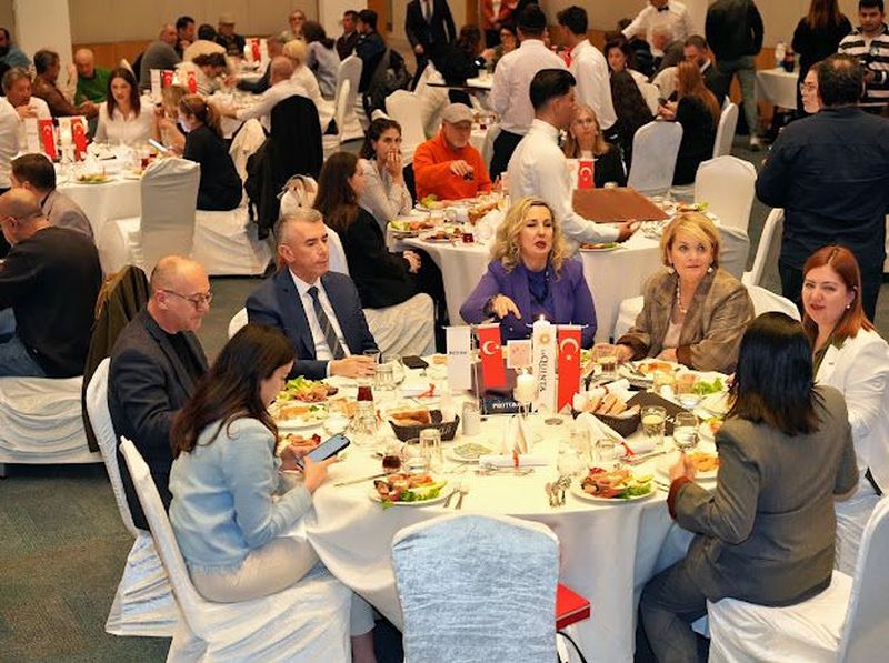 BESİAD İftarında İş Dünyası ve Protokol Bir Araya Geldi