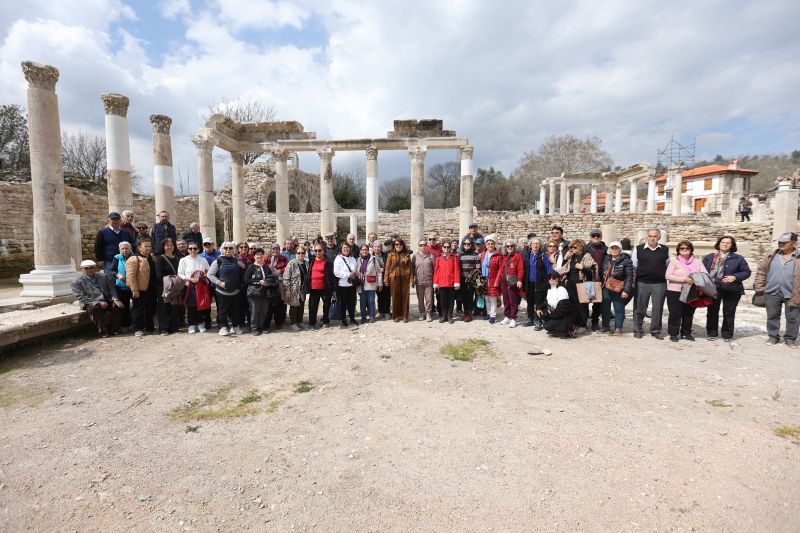 Yaşlılar Haftası Keyifli Bir Geziyle Kutlandı