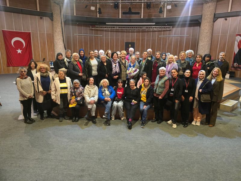 Bodrum’da “Kadın Çocuk Yoksulluğu ve Dayanışma Söyleşisi” Düzenlendi