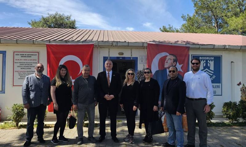 MHP Bodrum İlçe Bodrum Barınağını Ziyarette Bulundu