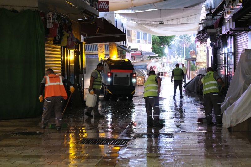 Çarşı Mahallesinde Kapsamlı Temizlik