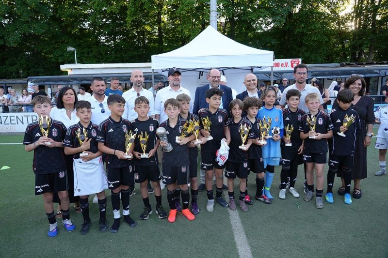 AA’ların Ziya Lobaç, Beşiktaş Kafilesiyle Uluslararası Turnuvada