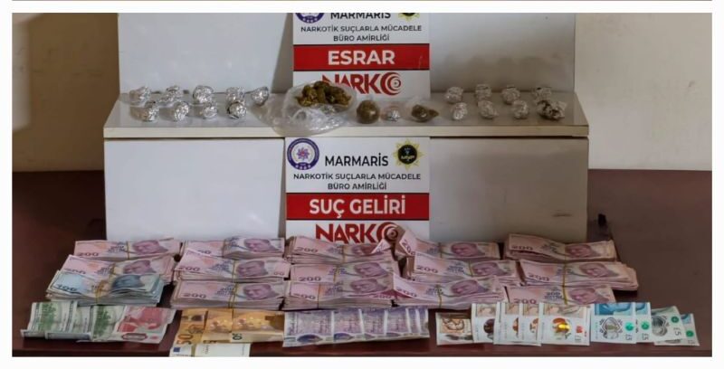 Operasyonda Yüklü Miktarda Para ve Uyuşturucu Madde Ele Geçirildi