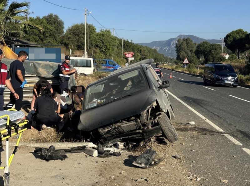 Tek Taraflı Kazada 1’i Çocuk 7 Kişi Yaralandı