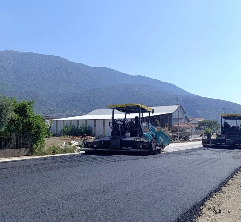 Büyükşehir, Toptancı Hal Bölgesi’nde Yolları Yeniliyor