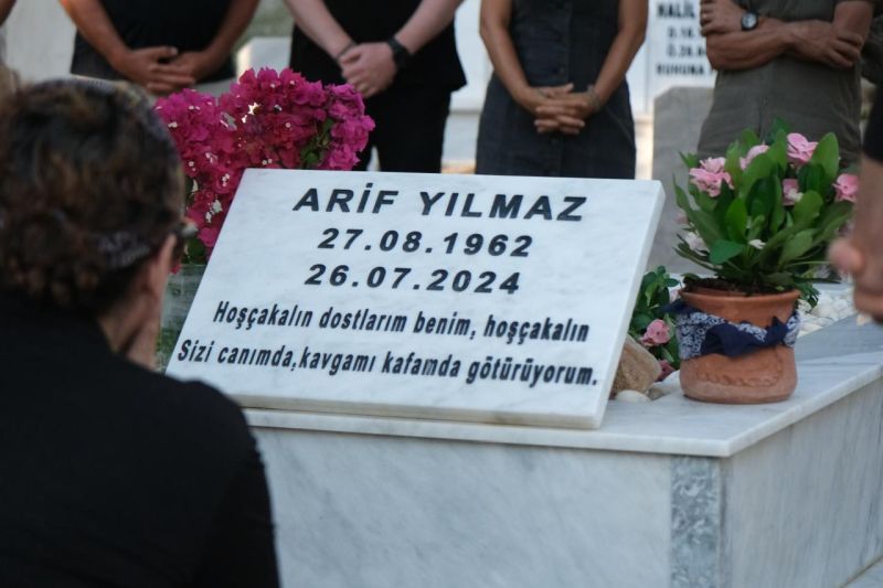 Bodrum’da Maviye Aşık Kaptan Arif Yılmaz, Vefatının 2. Yılında Mezarı Başında Anıldı