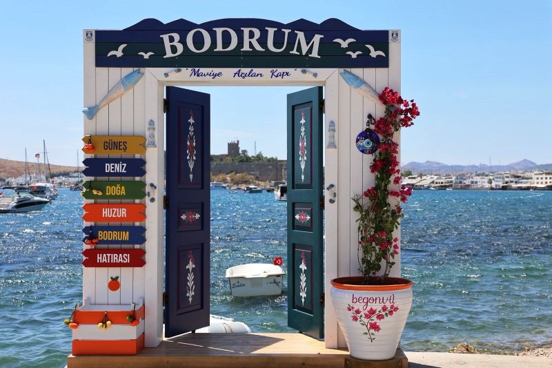 Bodrum’un Güzellikleri “Maviye Açılan Kapı” ile Taçlanıyor