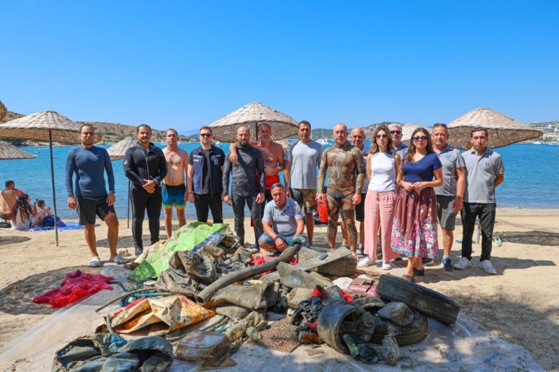 Gümbet’te Deniz Dibi Temizliği