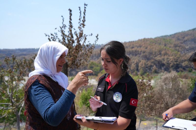 Seydikemer’de Yangın Sonrası Seferberlik  Muğla Büyükşehir Tüm Birimleriyle Sahada