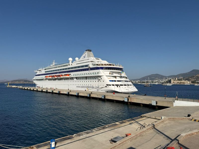 Yolcu Gemileri Bodrum’a Gelmeye Devam Ediyor
