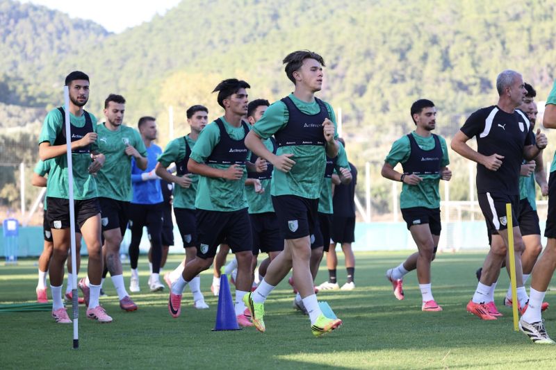 Eşer, “Genç oyuncularımız alışıyor, adaptasyon sorununu yavaş yavaş atlatıyoruz”