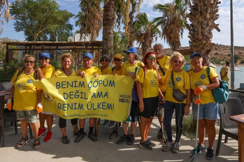 Dünya Temizlik Günü’nde Gümbet Sahili Temizlendi
