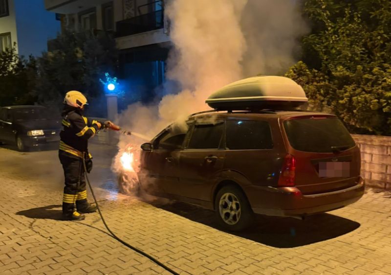 Araç Yangında Kullanılamaz Hale Geldi