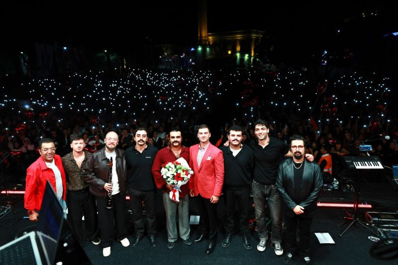 Bodrum’da Cumhuriyet Bayramı’nda Yer Gök Kırmızı Beyaz