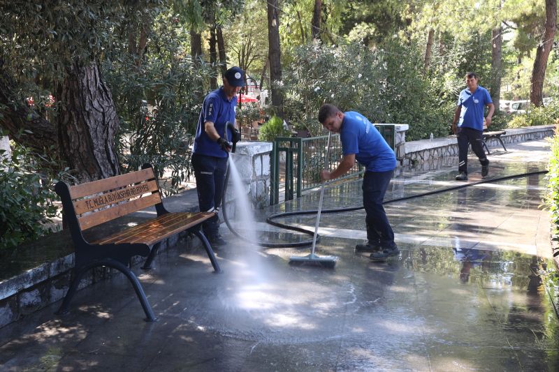 Büyükşehir’den Sağlıklı ve Temiz Çevre İçin Yoğun Mesai