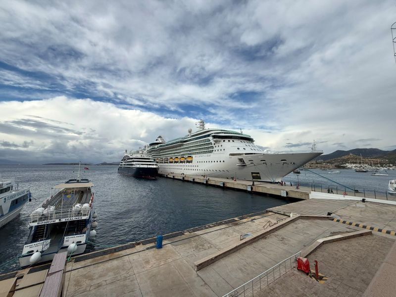 Bodrum Cruise Port’ta iki kruvaziyer gemi ağırlanıyor…
