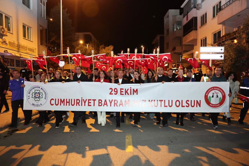 Muğla’da Cumhuriyet’in 103. Yılı Binlerce Kişinin Katılımıyla Kutlandı